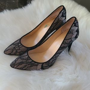 Used Lace Ivanka Trump Heels Size 6